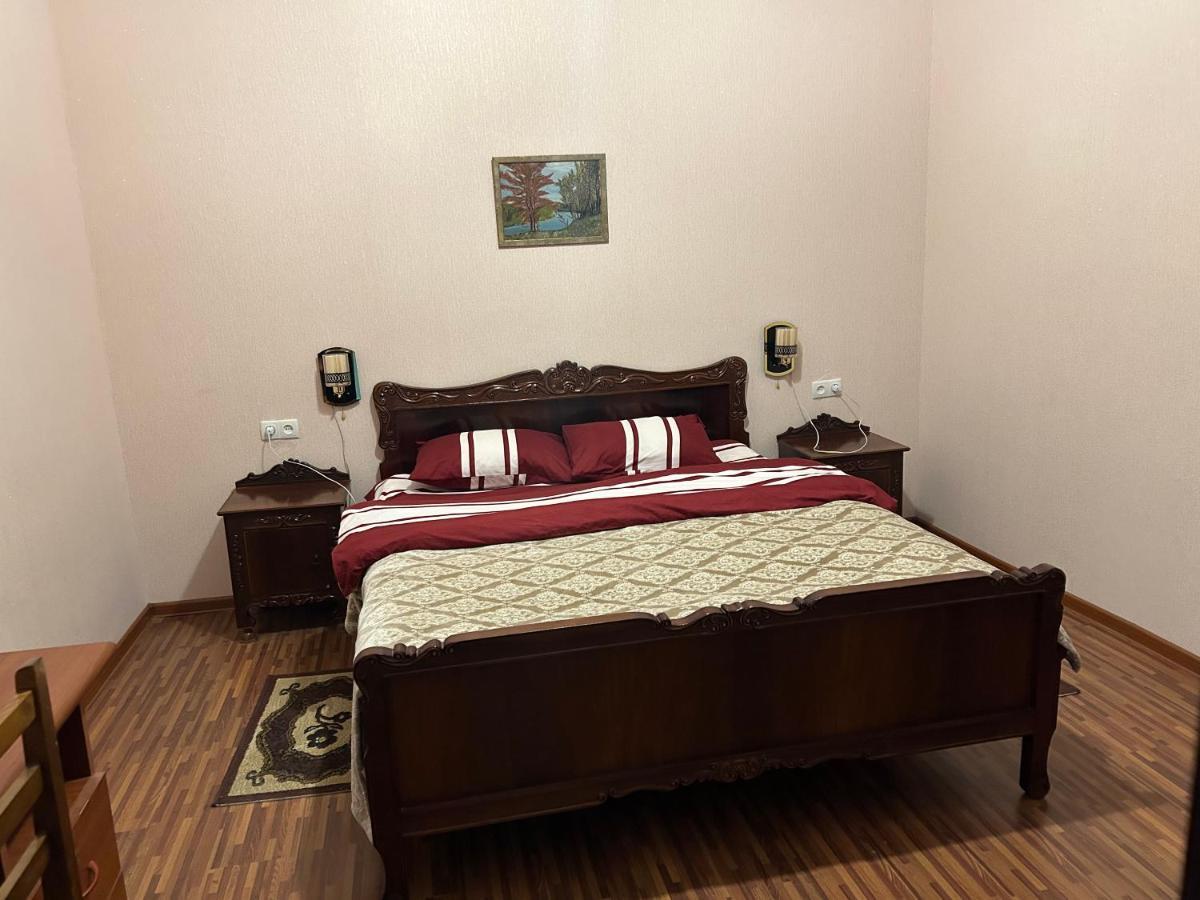 קוטאיסי Guest House Medea מראה חיצוני תמונה