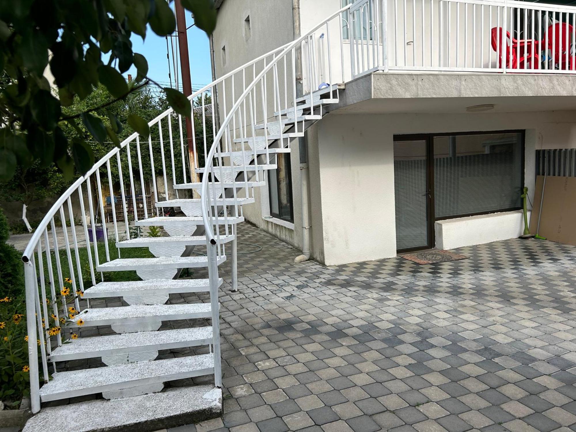 קוטאיסי Guest House Medea מראה חיצוני תמונה