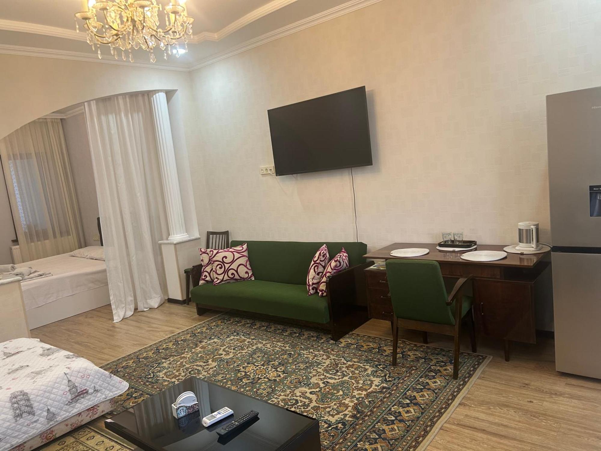 קוטאיסי Guest House Medea מראה חיצוני תמונה