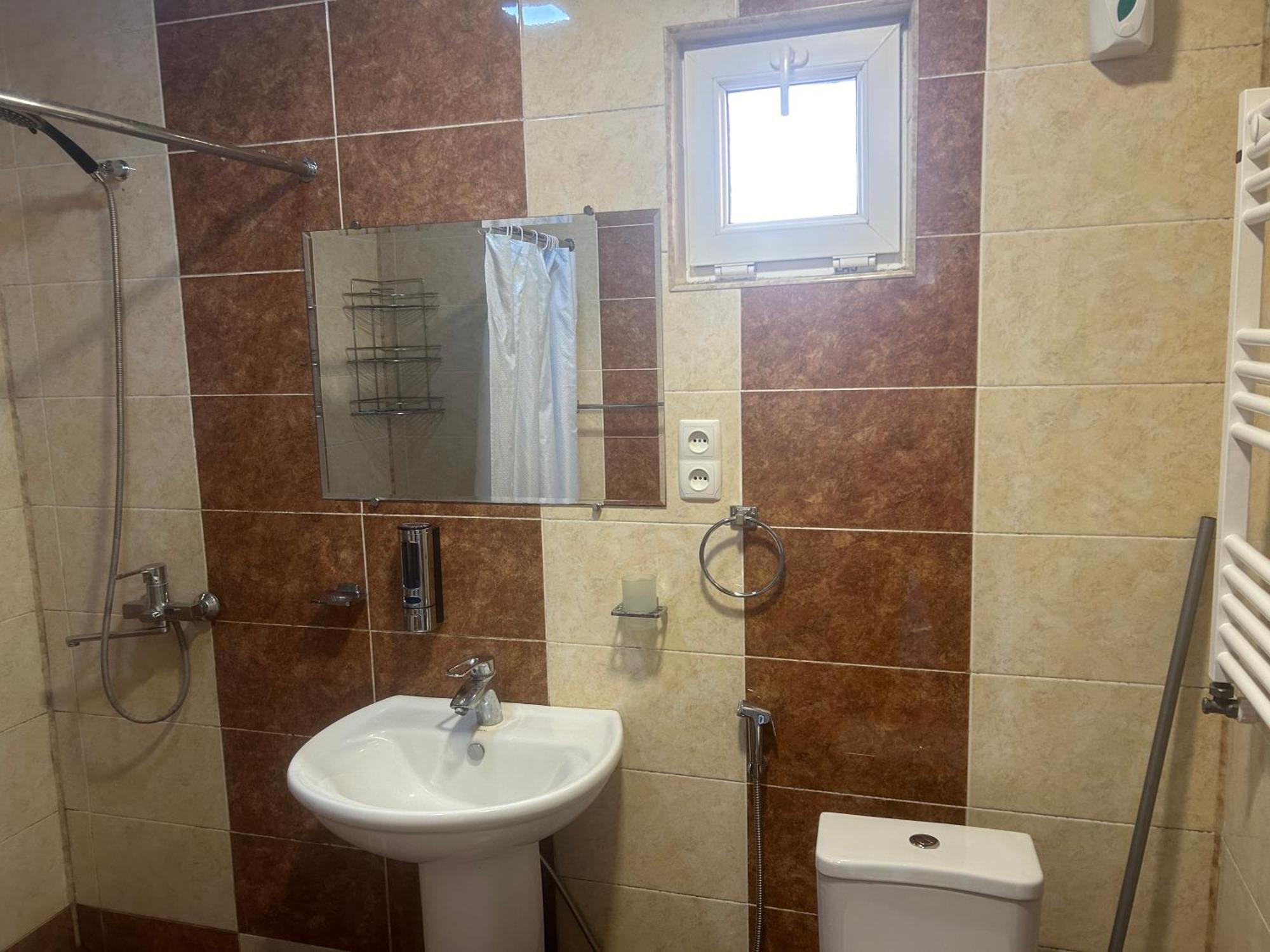 קוטאיסי Guest House Medea מראה חיצוני תמונה