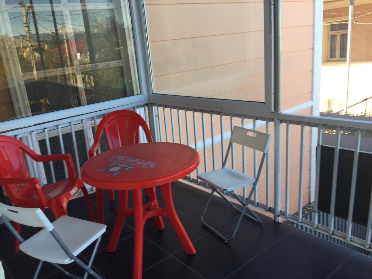 קוטאיסי Guest House Medea מראה חיצוני תמונה